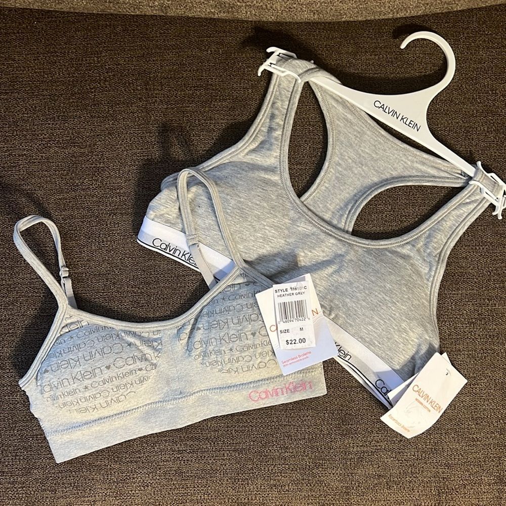 New Calvin Klein Girls Bralette Bundle of 2 - Size Medium 7/8 in Heather Grey